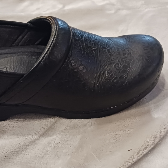 Dansko size 41 clogs - Picture 2 of 9
